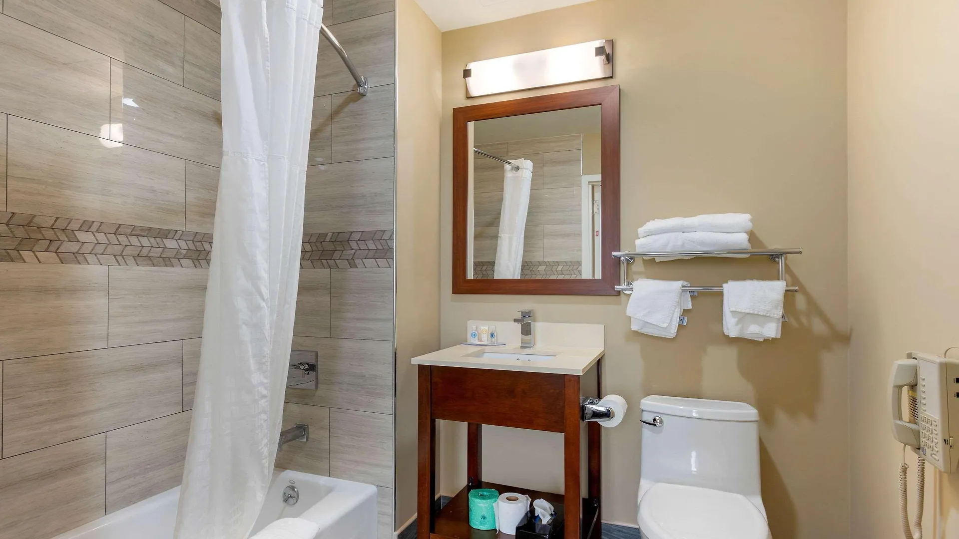 ניו יורק Comfort Inn & Suites Near Jfk Air Train ארצות הברית